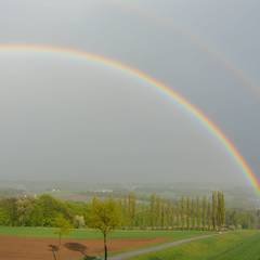 Regenbogen vor dem Wohlfühl Hotel Wiesenhof ***