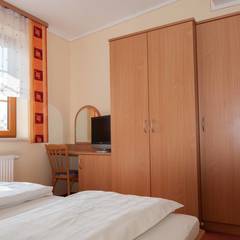 Die helle Einrichtung der Feriensuite Masenberg