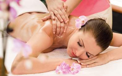 Lomi Lomi Nui Massage (c) Fotlia